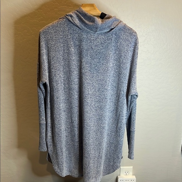 Natori oversized Cowl Neck Light Sweater with Relaxed Fit size Small - Picture 9 of 15